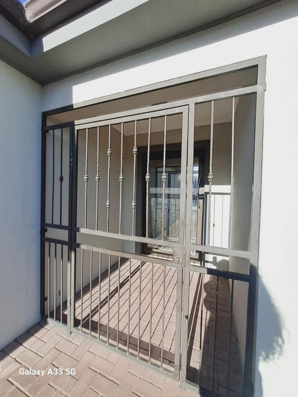 3 Bedroom Property for Sale in Protea Heights Western Cape